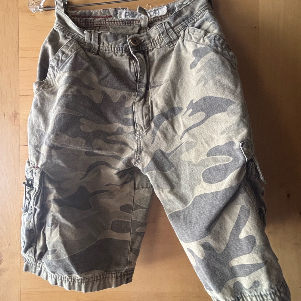 Vintage Billabong Boys Cargo Shorts - Olive Camo Size 27